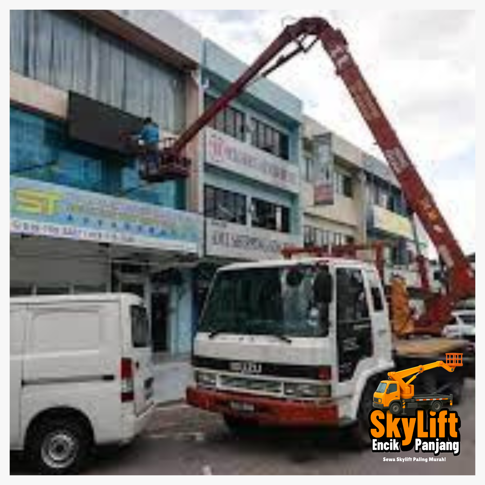 Tree trimming, Damansara residential